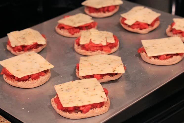 Mexican English Muffin Pizzas