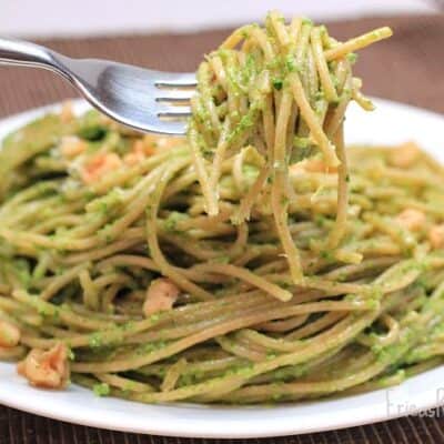 Whole Wheat Spaghetti with Arugula, Spinach, and Walnut Pesto