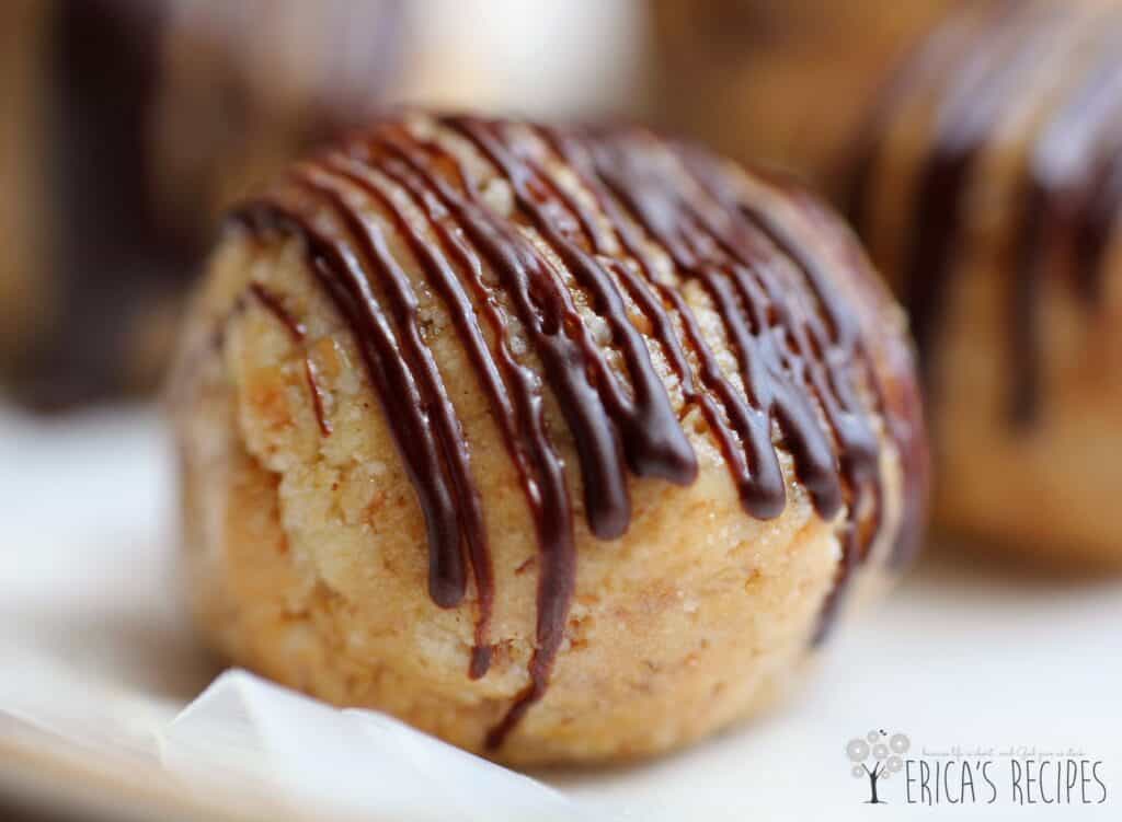 Healthy Dark Chocolate Peanut Butter Balls