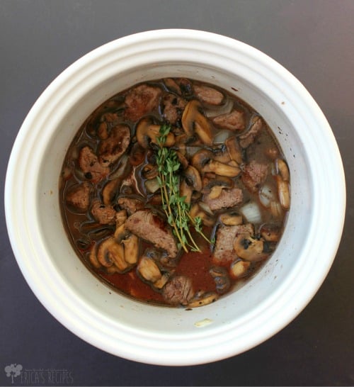 Crockpot Beef Tips with Wine and Thyme 1a