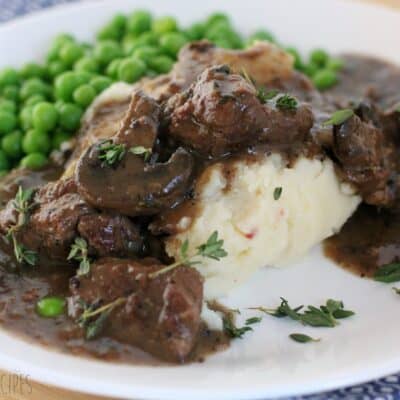 Crockpot Beef Tips with Wine and Thyme