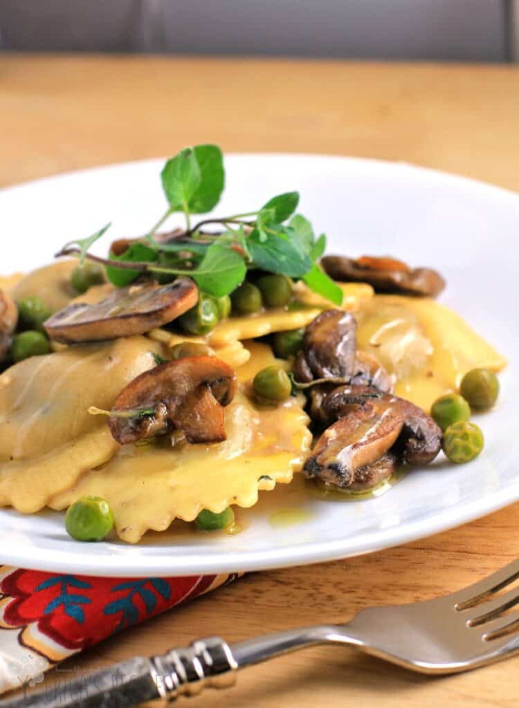 Simple Ravioli Marsala with Mushrooms and Peas