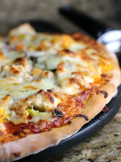 Chicken Gyro Pizza. Mediterranean toppings make for a deliciously inspired pizza. http://wp.me/p4qC4h-2Iw