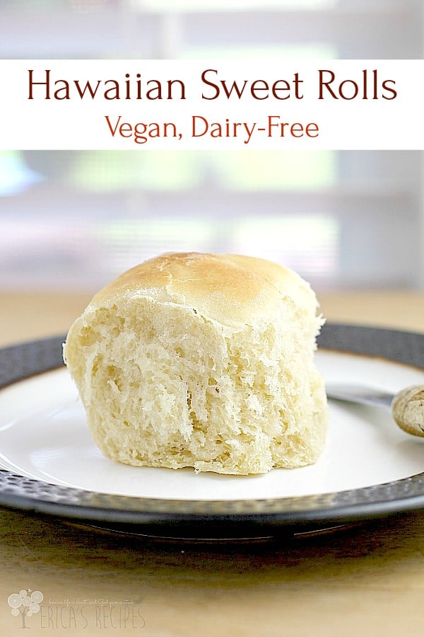 Make your own Hawaiian rolls! Homemade bread is one of the greatest things in life, and these dairy-free and egg-free, vegan sweet buns are no exception. #recipe #vegan #vegetarian #Hawaiian #sweetrolls #bread #food