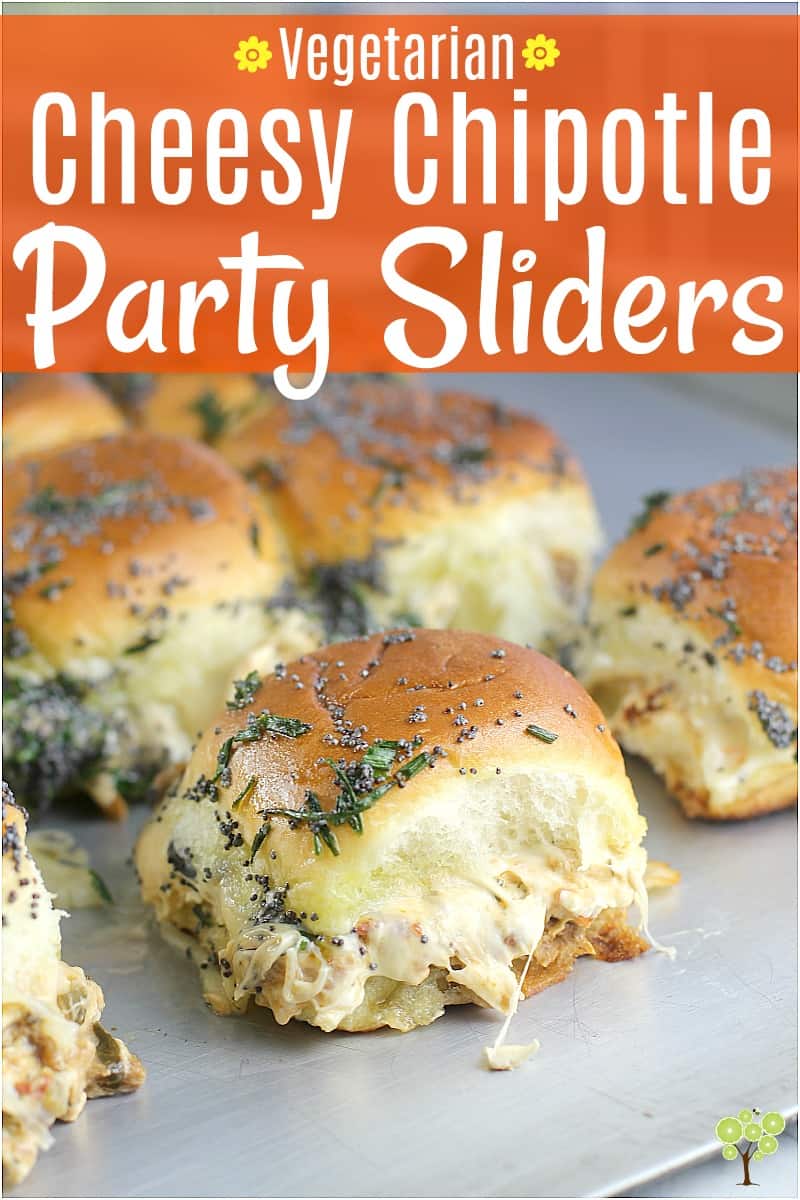 Cheesy Chipotle Party Sliders {Vegetarian} #VeryVeggieHoliday #ad