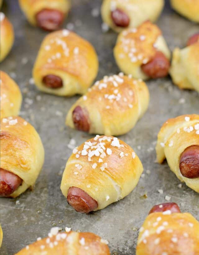 Mini Pretzel Bread Pigs in a Blanket with Red Currant Dip · Erica's Recipes
