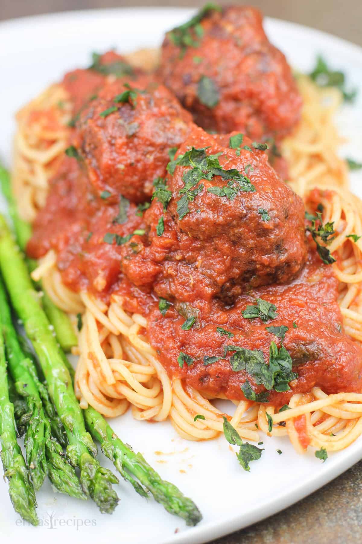 prepared recipe on spaghetti with asparagus